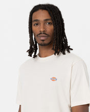 Charger l'image dans la galerie, DICKIES TEE SHIRT Beige