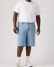Charger l'image dans la galerie, LEVIS LOOSE SHORT 469 Bleu ciel