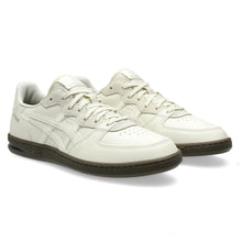 Charger l'image dans la galerie, ASICS SKYHAND OG Beige