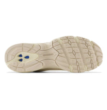 Charger l'image dans la galerie, NEW BALANCE MR530 Beige