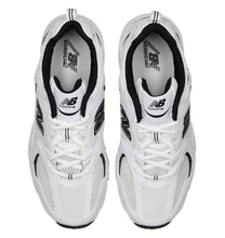 Charger l'image dans la galerie, NEW BALANCE MR530EWB Blanc Noir