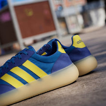 Charger l'image dans la galerie, ADIDAS BARREDA DECODE Bleu Jaune