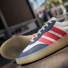 Charger l'image dans la galerie, ADIDAS BARREDA DECODE Bleu/Blanc/Rouge