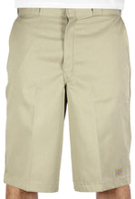 Charger l'image dans la galerie, DICKIES BERMUDA Loose Fit Multi-Use Pocket Work Shorts Beige