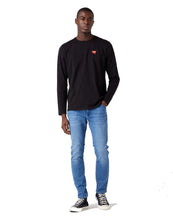 Charger l'image dans la galerie, WRANGLER TEE SHIRT MANCHES LONGUES Noir
