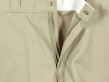 Charger l'image dans la galerie, DICKIES BERMUDA Loose Fit Multi-Use Pocket Work Shorts Beige