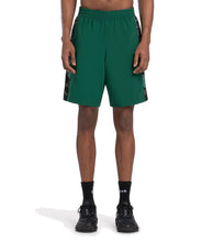 Charger l&#39;image dans la galerie, REEBOK SHORT BASKET CAMO Vert
