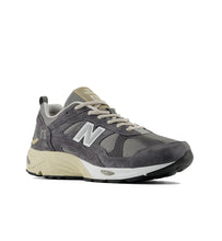 Charger l'image dans la galerie, NEW BALANCE 878MG1 Gris
