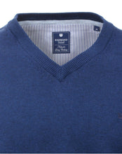 Charger l'image dans la galerie, REDMOND PULL COL V COTON Bleu ciel
