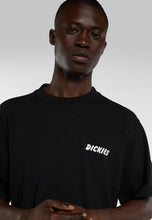 Charger l'image dans la galerie, DICKIES TEE SHIRT Imprimé Noir
