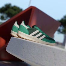 Charger l&#39;image dans la galerie, ADIDAS RUN 70s 2.0 Vert
