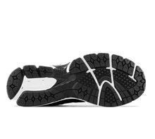 Charger l'image dans la galerie, NEW BALANCE M2002 Noir
